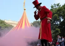 espetáculo de circo Casaco Vermelho